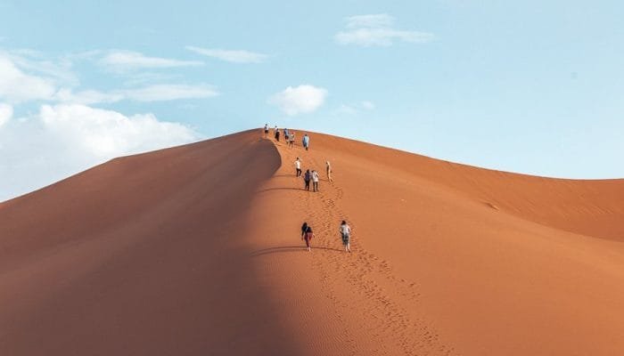 Camping-Under-The-Stars-A-Night-In-The-Sahara-Desert_5_L