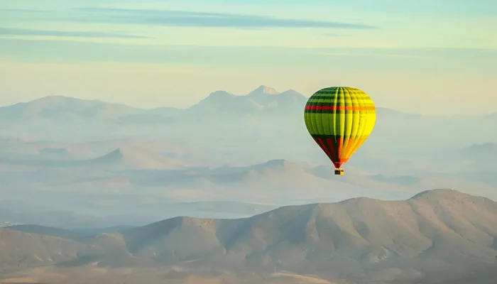 Hot air balloon
