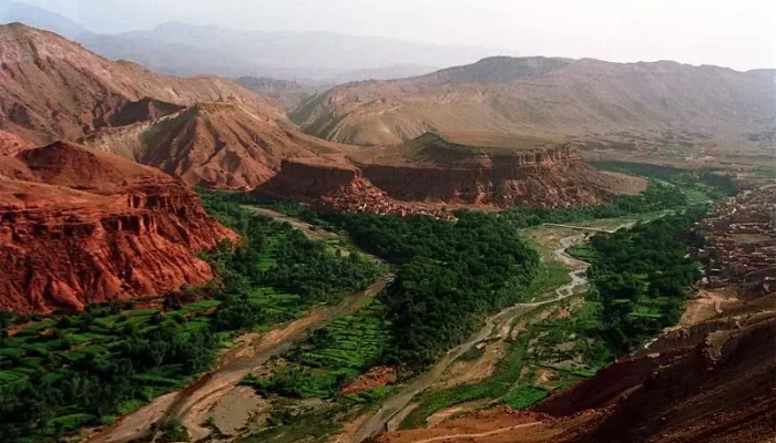 Ochre-hues-in-the-Dades-Valley